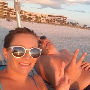 Meet your Posher, Elliet